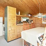 Cozy House In 度假居 *